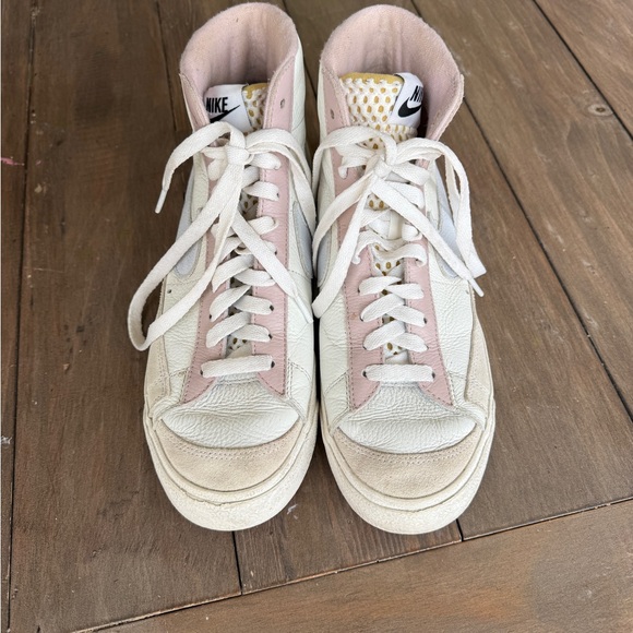 Women's custom Nike blazers - Picture 2 of 3